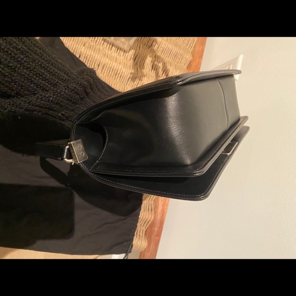 (SOLD) Chanel boy medium black lambskin - Picture 8 of 10